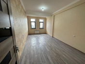 Satılır 2 otaqlı 80 m2 yeni tikili Rusiya səfirliyi