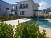 Satılır 5 otaqlı 300 m2 bağ evi Buzovna