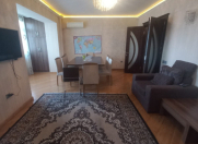 Satılır 4 otaqlı 100 m2 köhnə tikili Elmlər Akademiyası m.