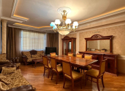 Satılır 4 otaqlı 210 m2 yeni tikili Nərimanov r.