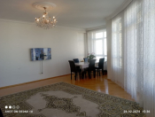 İcarəyə verilir 3 otaqlı 160 m2 yeni tikili 8 Noyabr m.