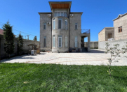 Satılır 5 otaqlı 270 m2 bağ evi Mərdəkan