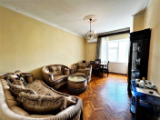 Satılır 3 otaqlı 80 m2 köhnə tikili 28 May m.