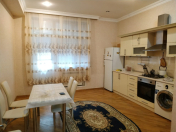 İcarəyə verilir 2 otaqlı 75 m2 yeni tikili Gənclik m.