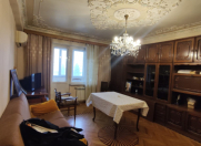 Satılır 3 otaqlı 90 m2 köhnə tikili İnşaatçılar m.