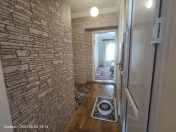 İcarəyə verilir 2 otaqlı 80 m2 köhnə tikili Şah İsmayıl Xətai m.