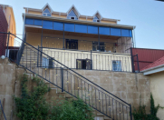 İcarəyə verilir 8 otaqlı 300 m2 həyət evi Gədəbəy