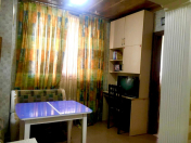 Satılır 2 otaqlı 60 m2 köhnə tikili Gənclik m.