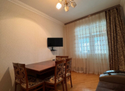 Satılır 2 otaqlı 65 m2 yeni tikili İnşaatçılar m.