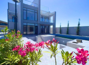 Satılır 7 otaqlı 480 m2 bağ evi Mərdəkan