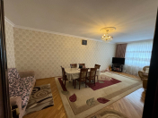 Satılır 2 otaqlı 80 m2 yeni tikili Xalqlar Dostluğu m.
