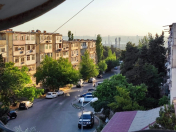 İcarəyə verilir 3 otaqlı 70 m2 köhnə tikili Həzi Aslanov m.