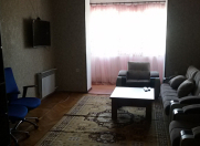 İcarəyə verilir 2 otaqlı 56 m2 köhnə tikili Şah İsmayıl Xətai m.