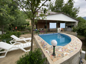 İcarəyə verilir 4 otaqlı 70 m2 bağ evi Qəbələ