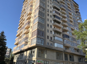 Satılır 4 otaqlı 189 m2 yeni tikili 8 mkr