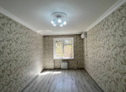 Satılır 2 otaqlı 60 m2 köhnə tikili Sərhədçi İdman kompleksi