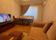 Satılır 3 otaqlı 75 m2 köhnə tikili Azadlıq prospekti m.