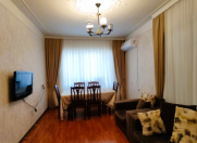 Satılır 3 otaqlı 90 m2 köhnə tikili 9 mkr