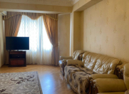 İcarəyə verilir 3 otaqlı 132 m2 yeni tikili 20 yanvar m.