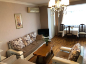 İcarəyə verilir 3 otaqlı 90 m2 köhnə tikili Ağ şəhər