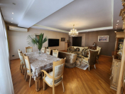 Satılır 5 otaqlı 245 m2 yeni tikili 28 May m.