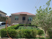 Satılır 3 otaqlı 100 m2 həyət evi Binə