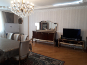 Satılır 3 otaqlı 160 m2 yeni tikili Memar Əcəmi m.