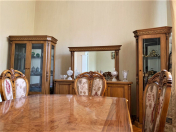 Satılır 3 otaqlı 100 m2 köhnə tikili Nizami m.