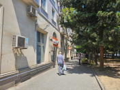 İcarəyə verilir 1 otaqlı 66 m2 obyekt 28 May m.