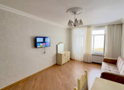 İcarəyə verilir 3 otaqlı 100 m2 köhnə tikili Qara Qarayev m.