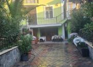 İcarəyə verilir 6 otaqlı 300 m2 ofis İnşaatçılar m.