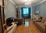 Satılır 2 otaqlı 60 m2 köhnə tikili 8 km