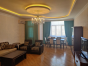 Satılır 3 otaqlı 147.5 m2 yeni tikili Tibb Universiteti