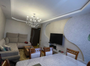 Satılır 3 otaqlı 85 m2 köhnə tikili Azadlıq prospekti m.