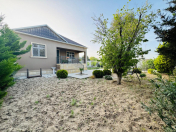 Satılır 4 otaqlı 120 m2 bağ evi Novxanı