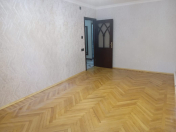 Satılır 3 otaqlı 70 m2 köhnə tikili Neftçilər m.