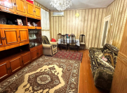 Satılır 2 otaqlı 44 m2 köhnə tikili Xalqlar Dostluğu m.