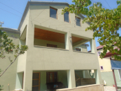 İcarəyə verilir 4 otaqlı 200 m2 bağ evi Novxanı