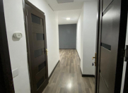 İcarəyə verilir 2 otaqlı 32 m2 ofis Azərbaycan Dillər Universiteti