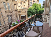 İcarəyə verilir 2 otaqlı 75 m2 köhnə tikili İçəri Şəhər