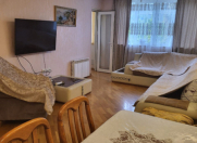 Satılır 3 otaqlı 100 m2 köhnə tikili Gənclik m.