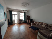 İcarəyə verilir 2 otaqlı 70 m2 köhnə tikili 28 may