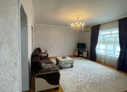 Satılır 4 otaqlı 140 m2 həyət evi Binə