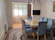 Satılır 3 otaqlı 67.5 m2 köhnə tikili Yasamal r.