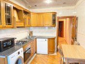 Satılır 4 otaqlı 120 m2 köhnə tikili Gənclik m.