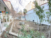 İcarəyə verilir 6 otaqlı 720 m2 ofis Elmlər Akademiyası m.