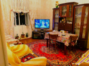 Satılır 3 otaqlı 60 m2 köhnə tikili Nizami m.