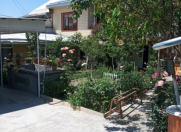 İcarəyə verilir 3 otaqlı 80 m2 həyət evi Şəki