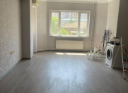 Satılır 4 otaqlı 182 m2 yeni tikili Elmlər Akademiyası m.