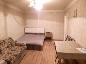 İcarəyə verilir 1 otaqlı 35 m2 köhnə tikili İnşaatçılar m.